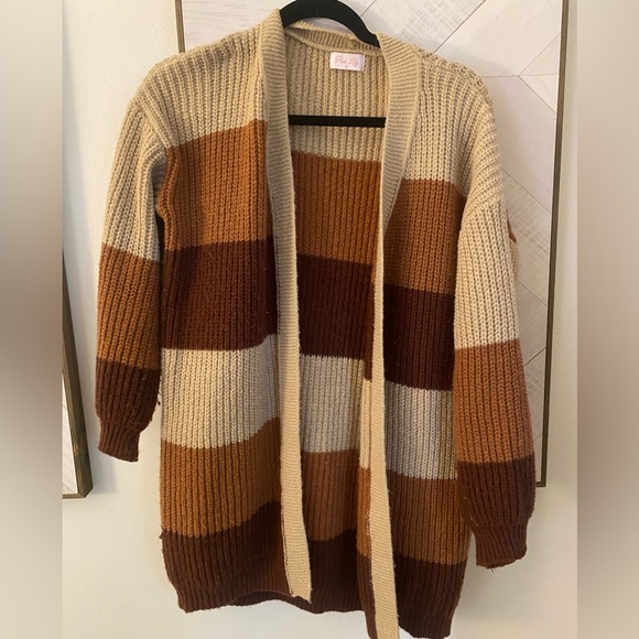 XS Pink lily Cardigan. Wore a handful of times. Fits more like a small/medium - Picture 1 of 3